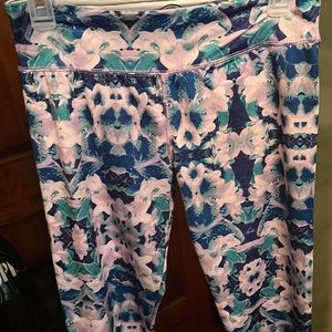 High Energie workout leggings size Large floral print